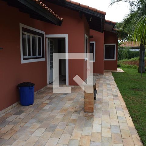 Casa à venda com 328m², 3 quartos e 8 vagasQuintal