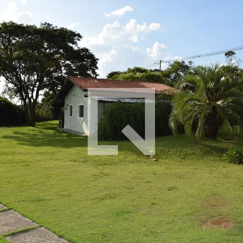 Casa à venda com 328m², 3 quartos e 8 vagasCasa 2