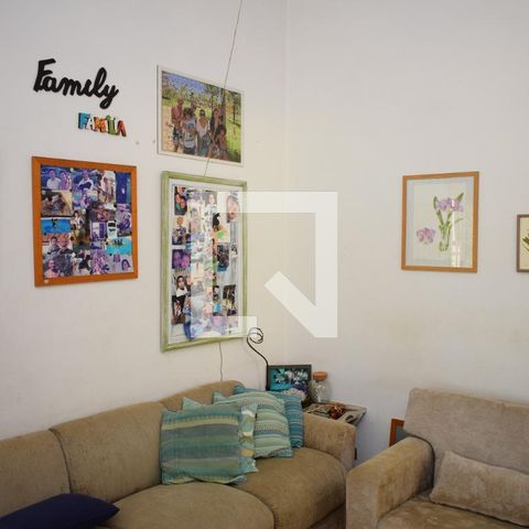 Casa à venda com 328m², 3 quartos e 8 vagasSala