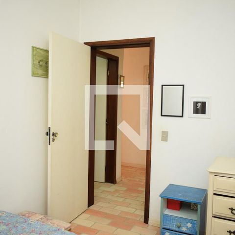 Casa à venda com 328m², 3 quartos e 8 vagasQuarto 2