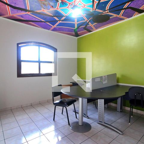 Casa à venda com 315m², 5 quartos e 4 vagasQuarto 3