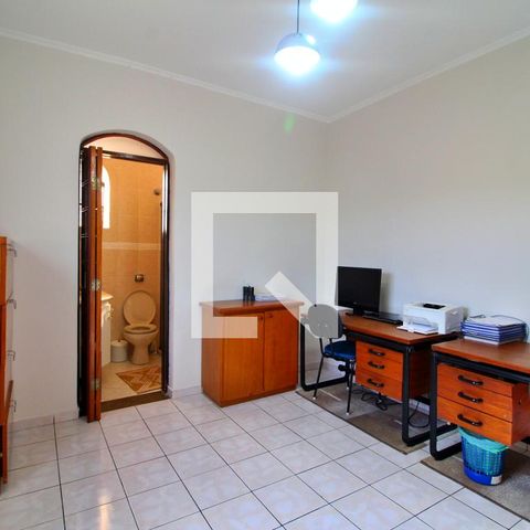 Casa à venda com 315m², 5 quartos e 4 vagasSuíte 1