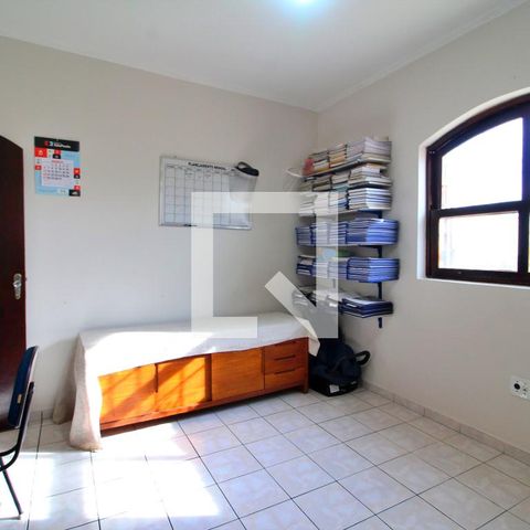 Casa à venda com 315m², 5 quartos e 4 vagasSuíte 1