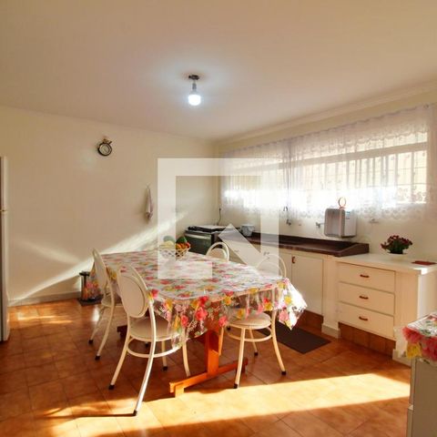 Casa à venda com 315m², 5 quartos e 4 vagasCozinha