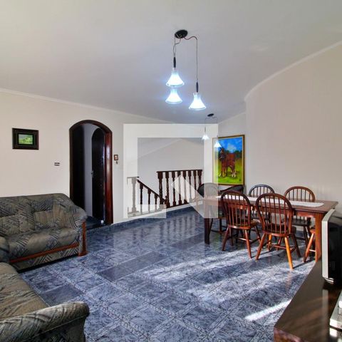 Casa à venda com 315m², 5 quartos e 4 vagasSala 2