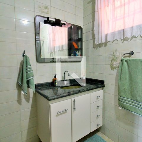 Casa à venda com 315m², 5 quartos e 4 vagasBanheiro