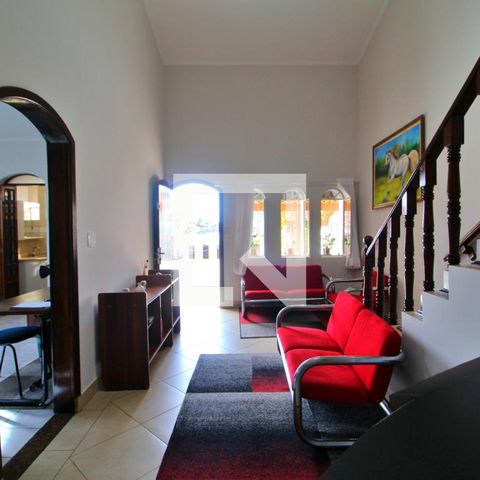 Casa à venda com 315m², 5 quartos e 4 vagasSala 1