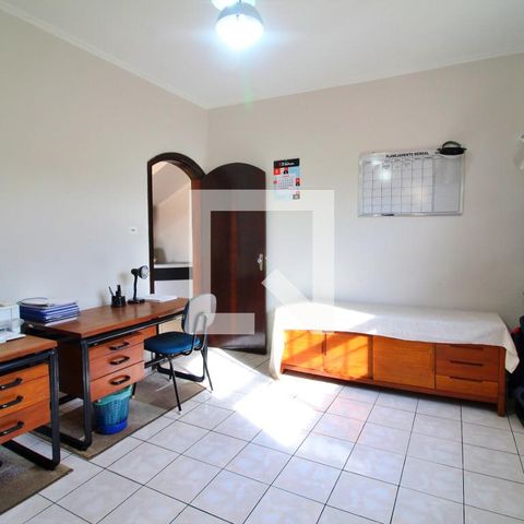 Casa à venda com 315m², 5 quartos e 4 vagasSuíte 1