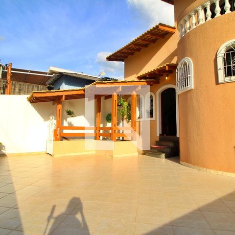 Casa à venda com 315m², 5 quartos e 4 vagasVaranda