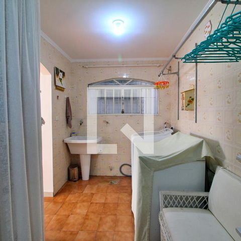 Casa à venda com 315m², 5 quartos e 4 vagasÁrea de Serviço