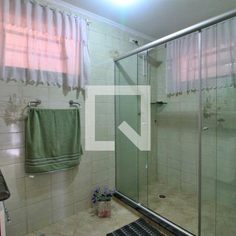 Casa à venda com 315m², 5 quartos e 4 vagasBanheiro