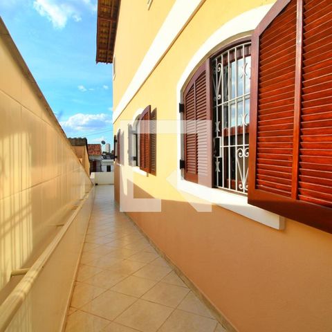 Casa à venda com 315m², 5 quartos e 4 vagasQuintal