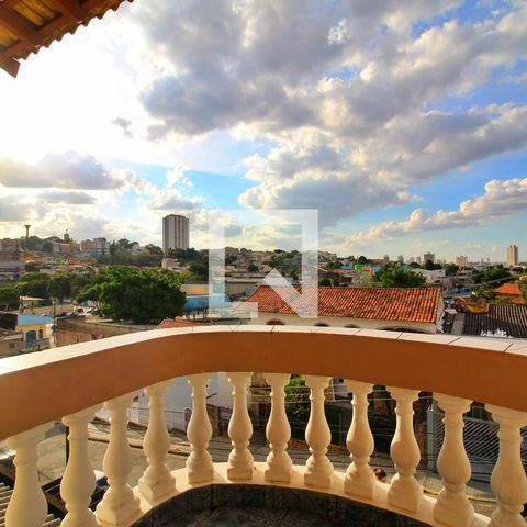 Casa à venda com 315m², 5 quartos e 4 vagasVaranda da Suíte 2