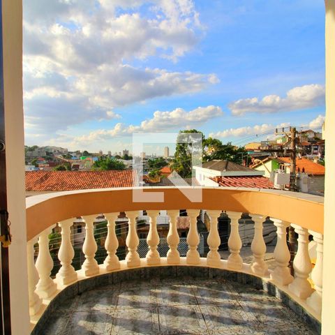 Casa à venda com 315m², 5 quartos e 4 vagasVaranda da Suíte 2