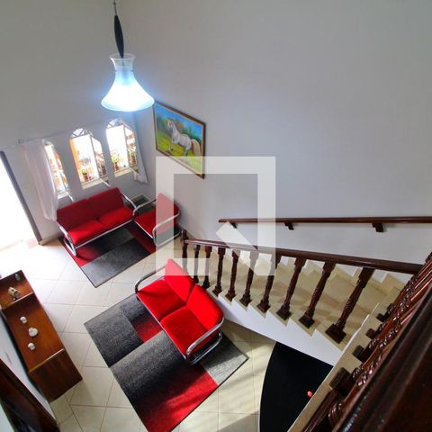 Casa à venda com 315m², 5 quartos e 4 vagasSala 1