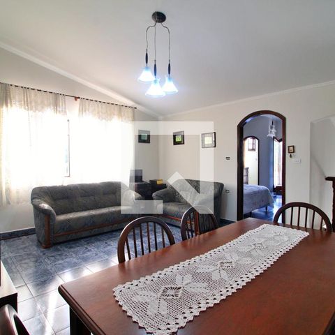 Casa à venda com 315m², 5 quartos e 4 vagasSala 2