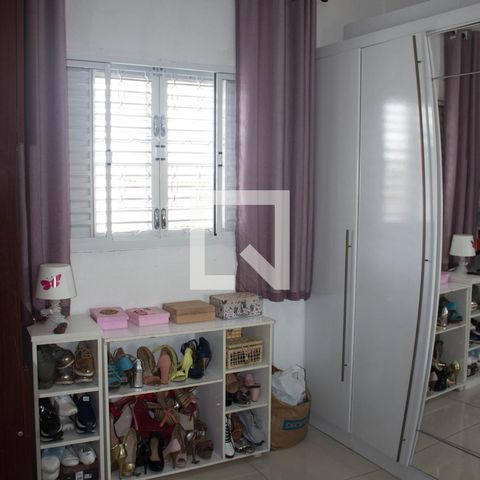 Casa à venda com 160m², 2 quartos e 2 vagasCloset do quarto