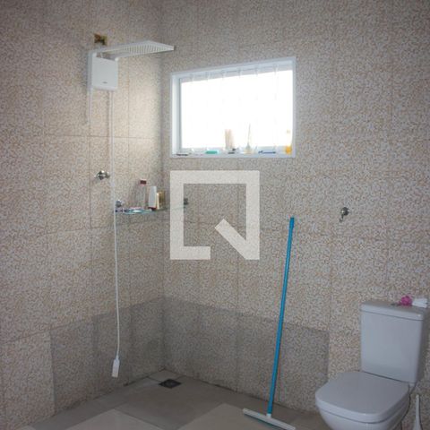 Casa à venda com 160m², 2 quartos e 2 vagasBanheiro da Suíte