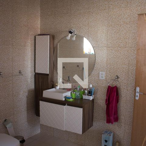 Casa à venda com 160m², 2 quartos e 2 vagasBanheiro da Suíte