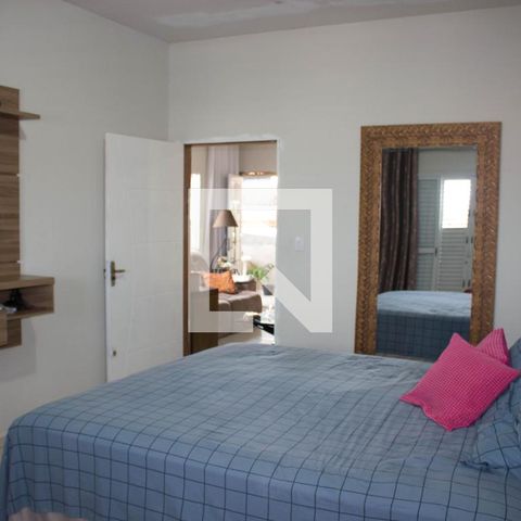 Casa à venda com 160m², 2 quartos e 2 vagasSuite