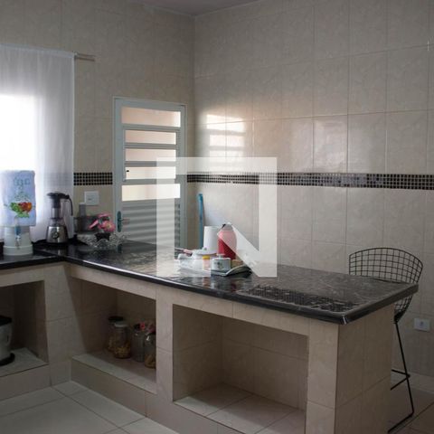 Casa à venda com 160m², 2 quartos e 2 vagasCozinha