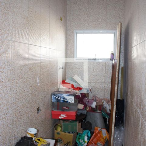 Casa à venda com 160m², 2 quartos e 2 vagasLavabo