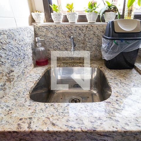 Apartamento à venda com 78m², 3 quartos e 1 vagaÁrea de serviço