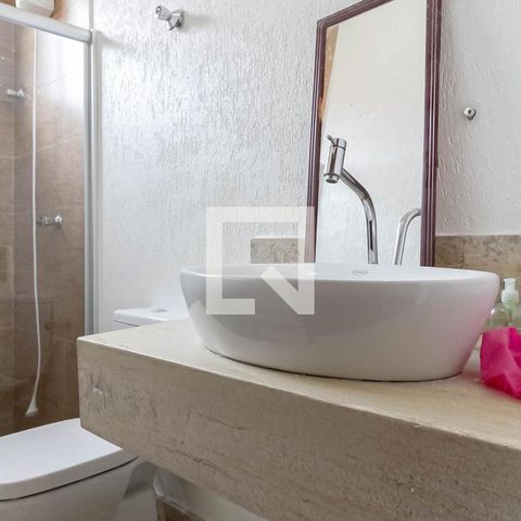 Casa para alugar com 400m², 5 quartos e 5 vagasBanheiro social