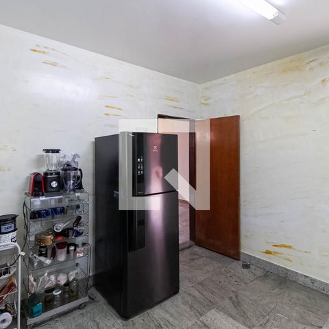 Casa para alugar com 400m², 5 quartos e 5 vagasCozinha