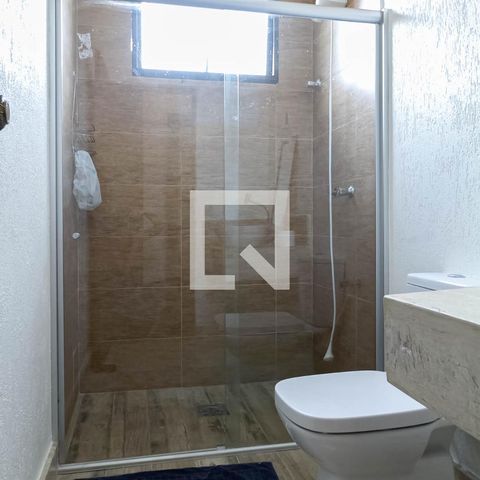 Casa para alugar com 400m², 5 quartos e 5 vagasBanheiro social
