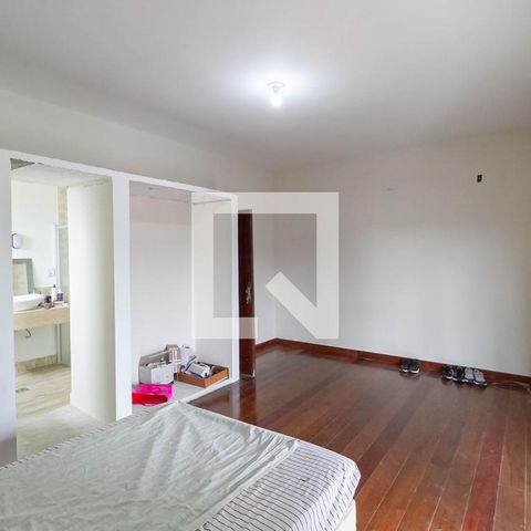 Casa para alugar com 400m², 5 quartos e 5 vagasSuíte 2