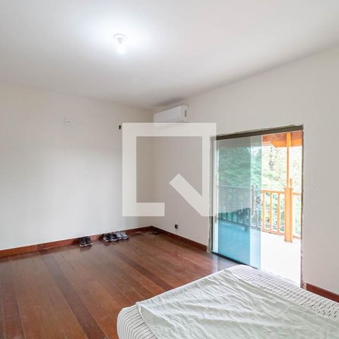 Casa para alugar com 400m², 5 quartos e 5 vagasSuíte 2
