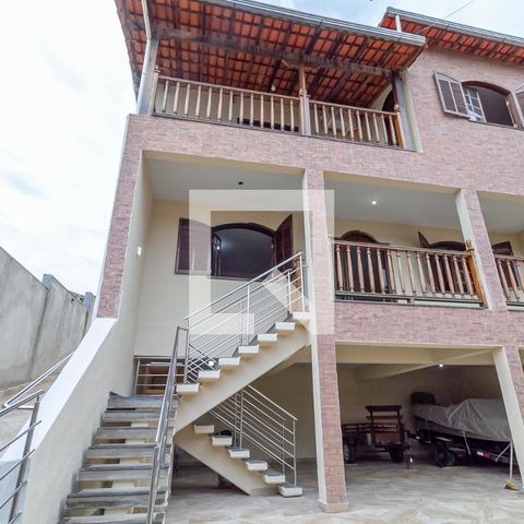 Casa para alugar com 400m², 5 quartos e 5 vagasFachada