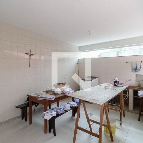 Casa para alugar com 400m², 5 quartos e 5 vagasÁrea de serviço