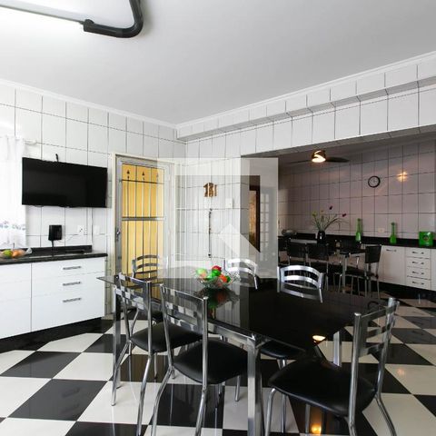 Casa à venda com 128m², 3 quartos e 3 vagasCozinha