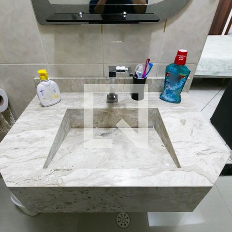 Casa à venda com 128m², 3 quartos e 3 vagasDetalhe banheiro
