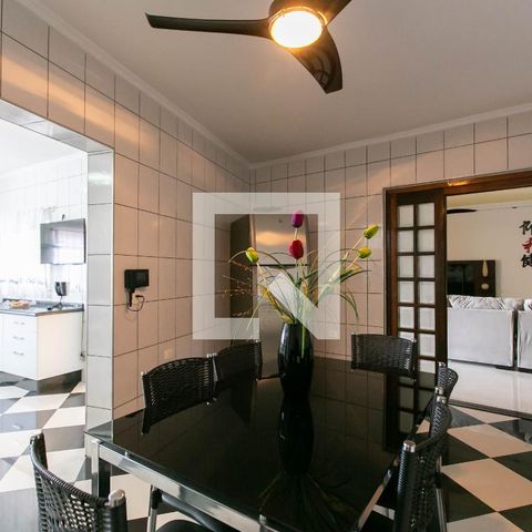 Casa à venda com 128m², 3 quartos e 3 vagasCopa
