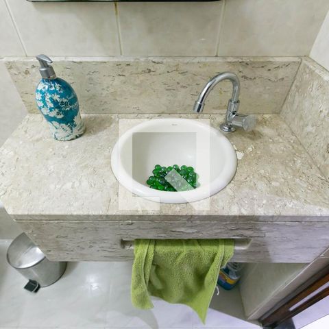 Casa à venda com 128m², 3 quartos e 3 vagasDetalhe banheiro