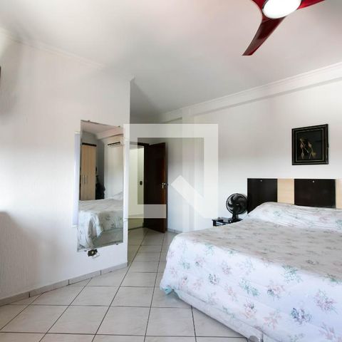 Casa à venda com 128m², 3 quartos e 3 vagasSuite 1