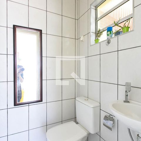 Casa à venda com 128m², 3 quartos e 3 vagasBanheiro