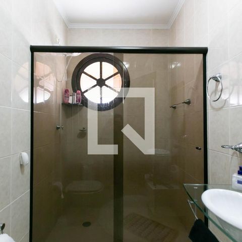Casa à venda com 128m², 3 quartos e 3 vagasBanheiro - Suite 2