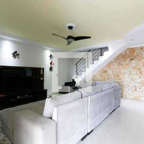 Casa à venda com 128m², 3 quartos e 3 vagasSala