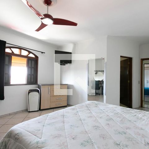 Casa à venda com 128m², 3 quartos e 3 vagasSuite 1