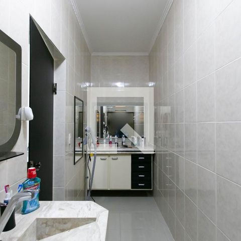 Casa à venda com 128m², 3 quartos e 3 vagasBanheiro - Suite 3