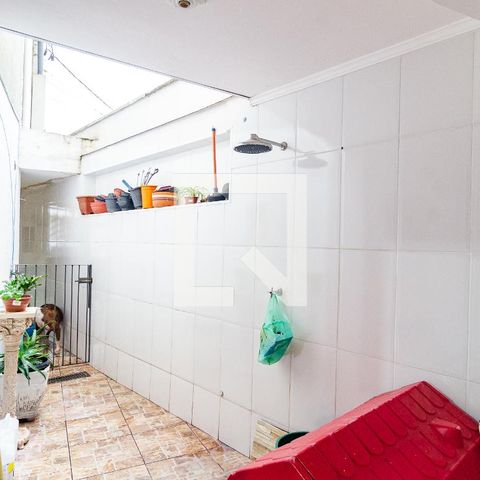 Casa à venda com 187m², 5 quartos e 2 vagasQuintal