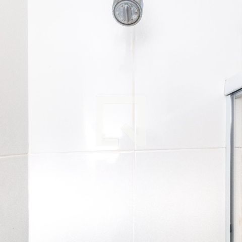 Apartamento para alugar com 120m², 2 quartos e sem vagaBanheiro de Serviço - Chuveiro