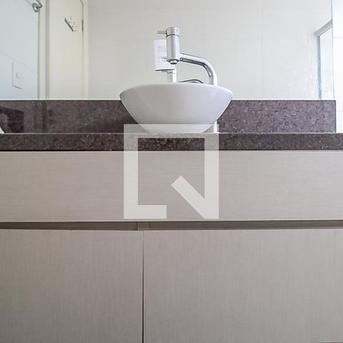 Casa de condomínio à venda com 155m², 3 quartos e 2 vagasBanheiro