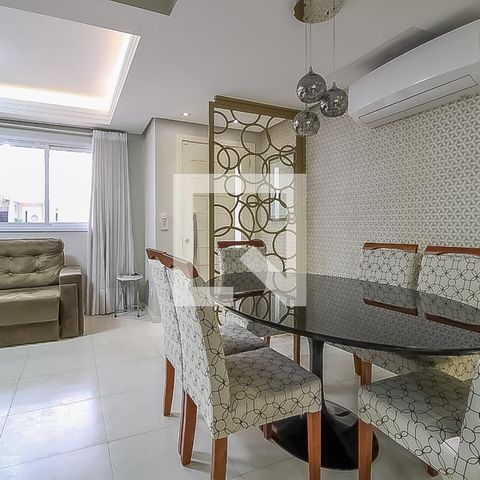 Casa de condomínio à venda com 155m², 3 quartos e 2 vagasSala