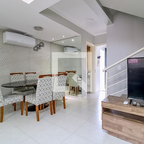 Casa de condomínio à venda com 155m², 3 quartos e 2 vagasSala
