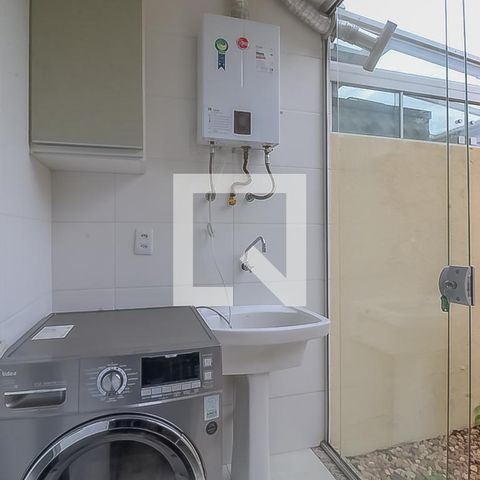 Casa de condomínio à venda com 155m², 3 quartos e 2 vagasÁrea de Serviço